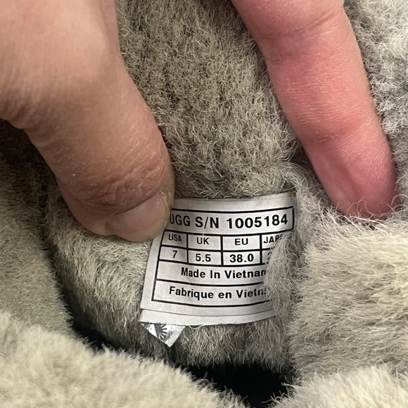 Ugg Women’s Bailey Bow II Ankle Boot Sz 7US 5.5UK Slip on Suede Gray - Picture 8 of 10